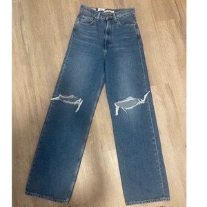 Levi’s high waisted loose, wide leg jeans!